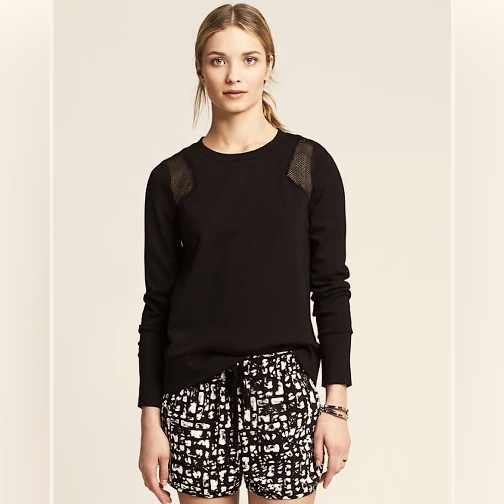 Banana Republic women”s Black Long Sleeve Top with Mesh Shoulders size M